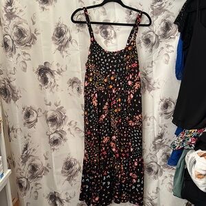 Black dress with multi color floral & pockets torrid size 2 rayon & spandex